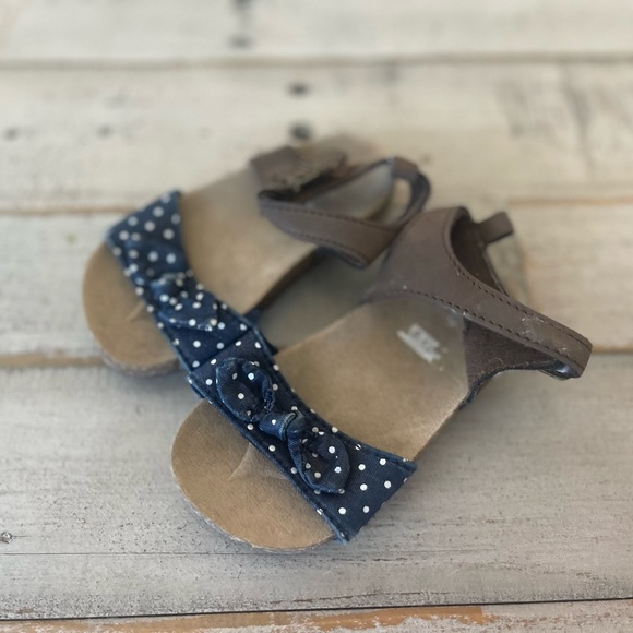 Crocs baby girl summer shoes bundle size 5 - Picture 5 of 5